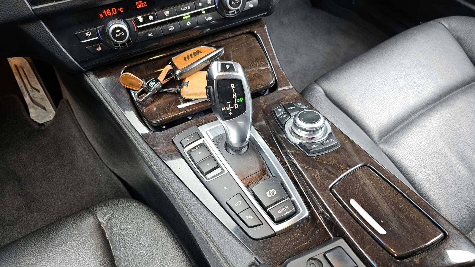 BMW 528 I, снимка 13 - Автомобили и джипове - 55405654