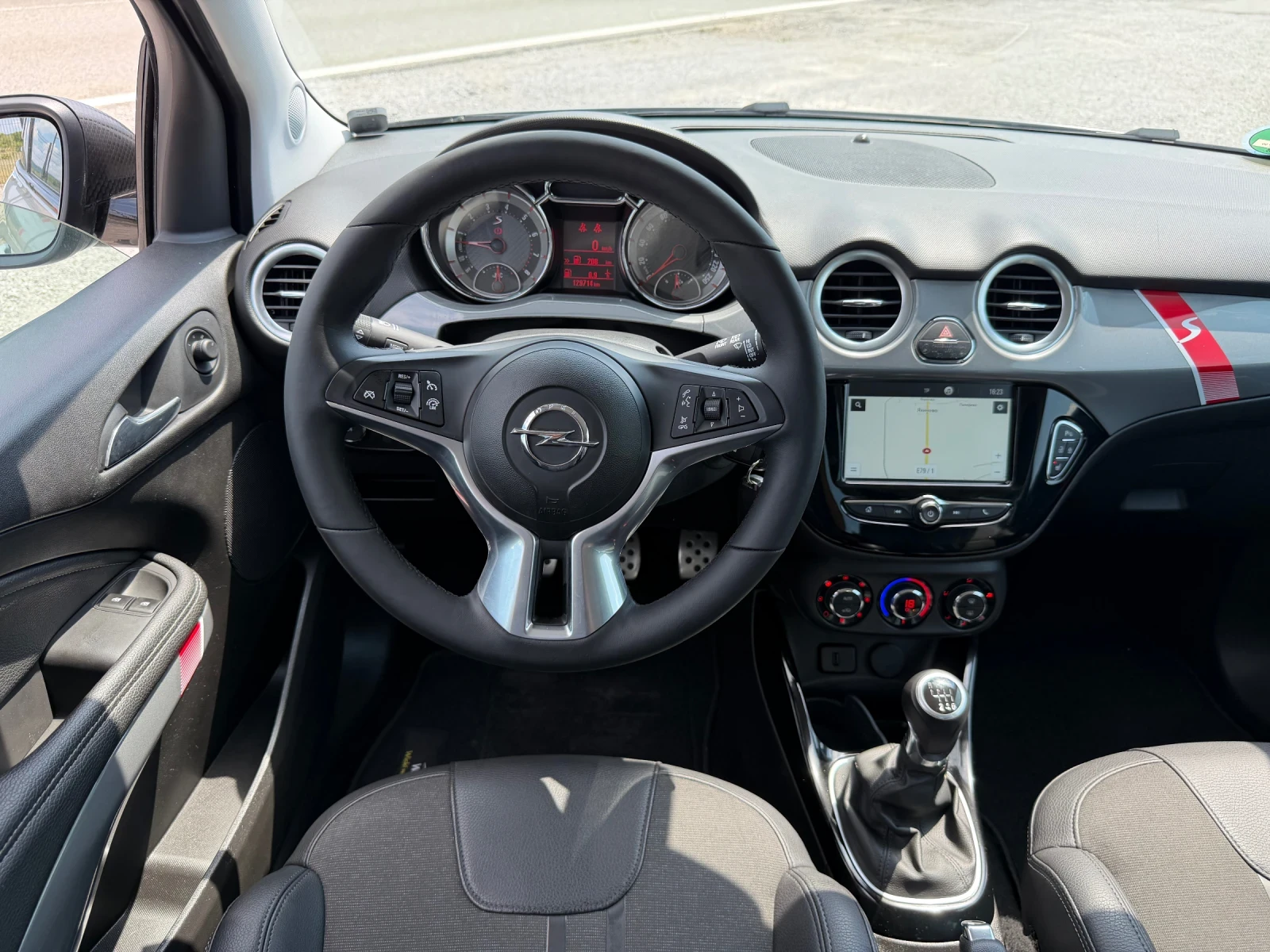 Opel Adam S 1.4 TURBO 150HP NAVI SERVICE BOOK EURO 6 TUV, снимка 11 - Автомобили и джипове - 55601818