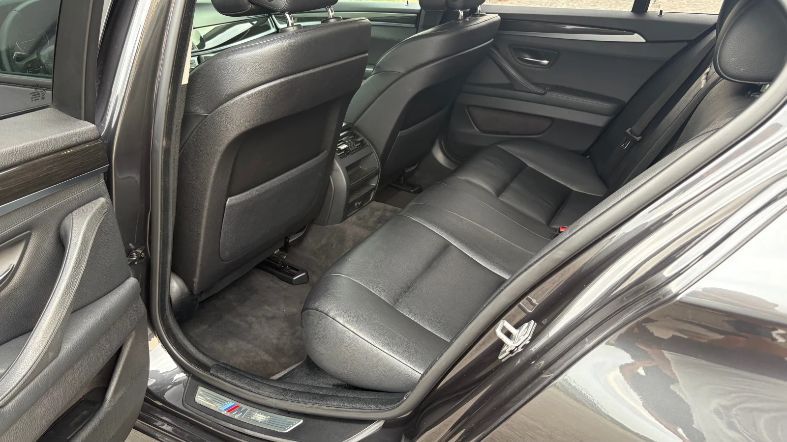 BMW 530 M-PACKET, снимка 17 - Автомобили и джипове - 55658517