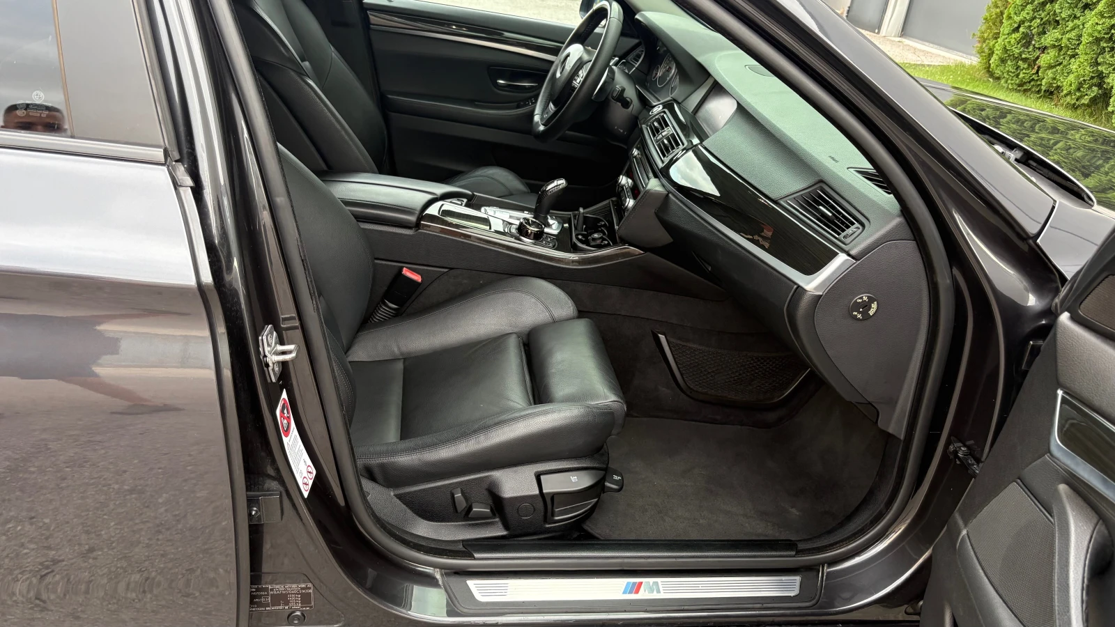 BMW 530 M-PACKET, снимка 14 - Автомобили и джипове - 55658517