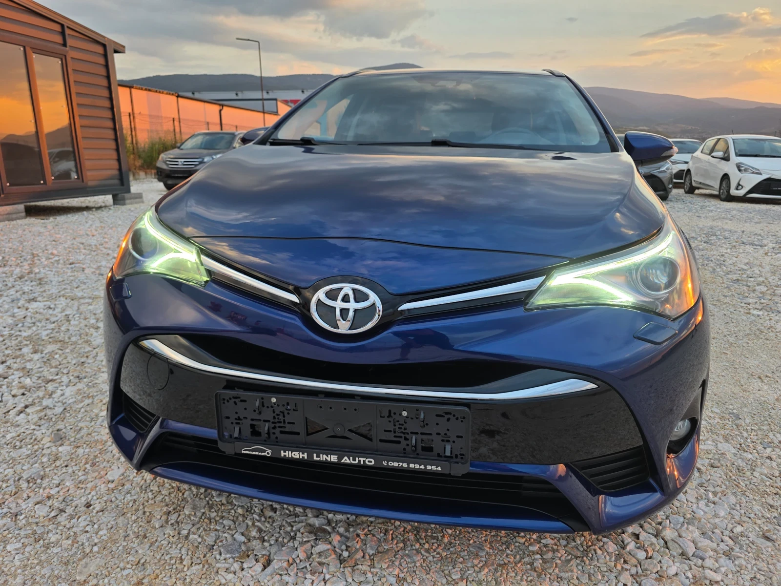 Toyota Avensis 1.8 VVTI Executive KeyLess Go Кожен Салон Evro 6, снимка 13 - Автомобили и джипове - 55736256