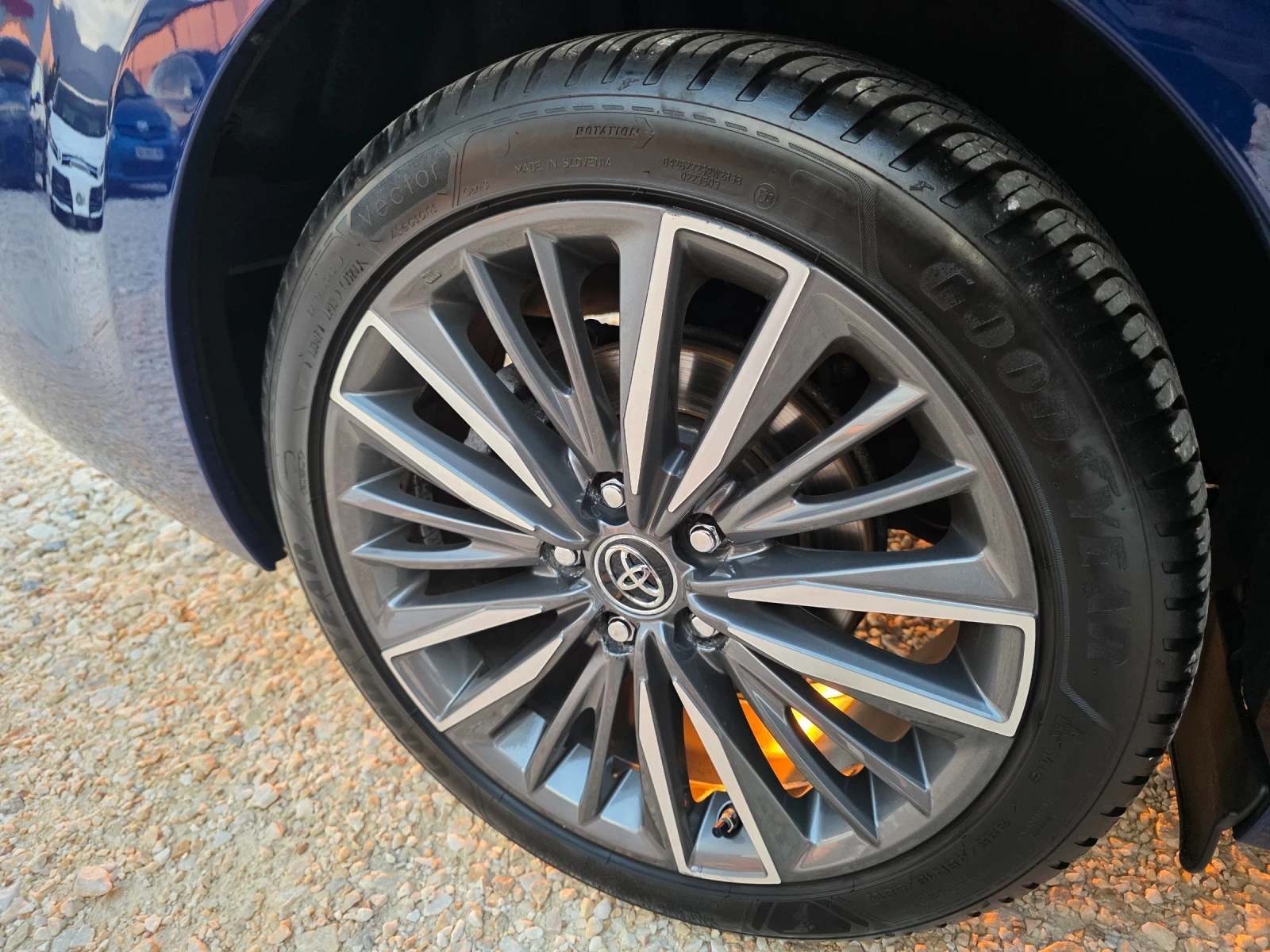 Toyota Avensis 1.8 VVTI Executive KeyLess Go Кожен Салон Evro 6, снимка 14 - Автомобили и джипове - 55736256