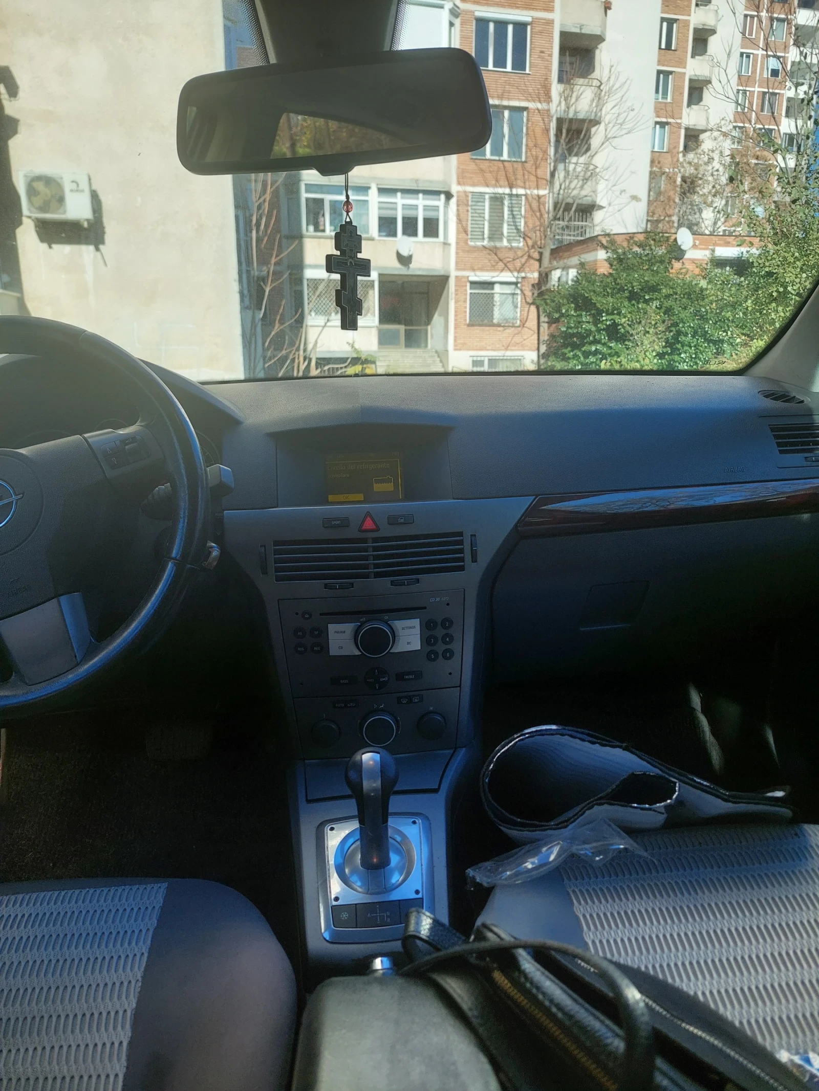 Opel Astra, снимка 2 - Автомобили и джипове - 56376800