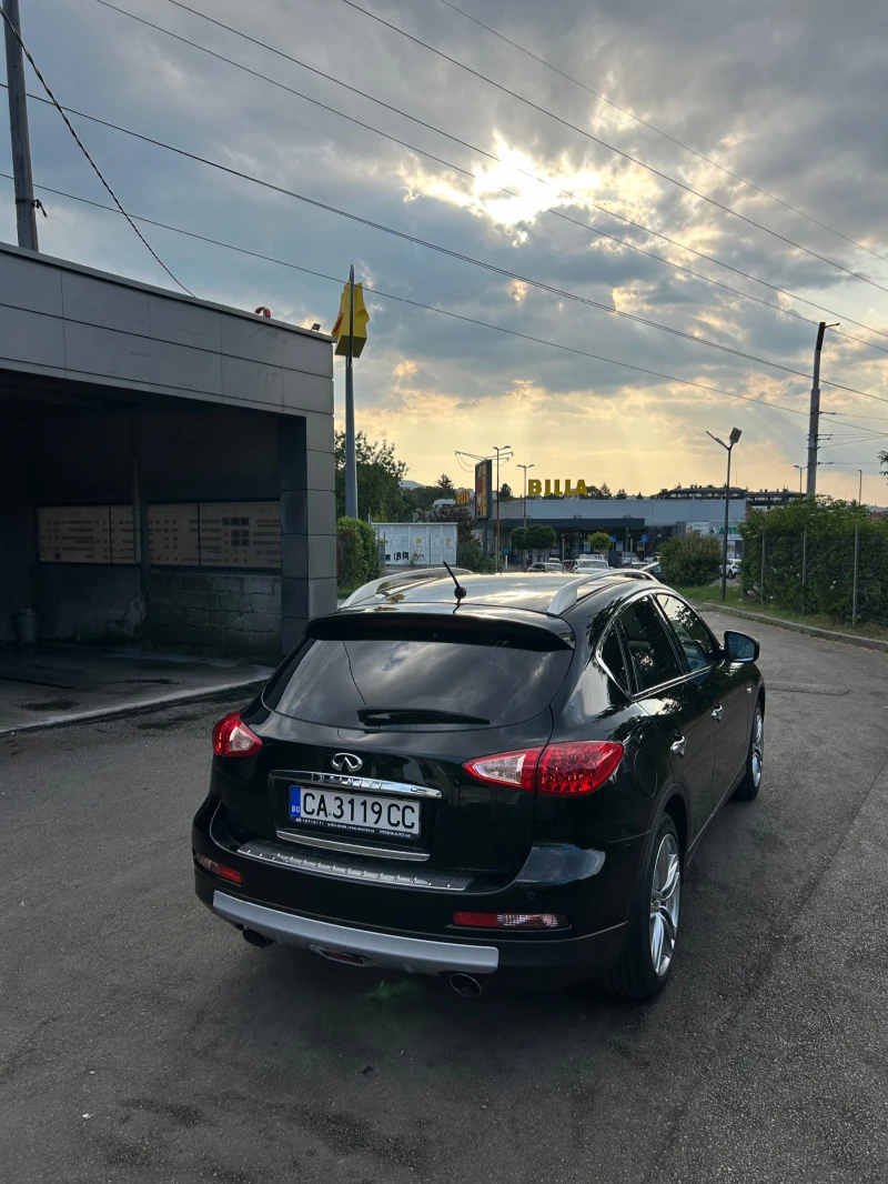 Infiniti QX50, снимка 2 - Автомобили и джипове - 47428345