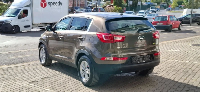 Kia Sportage 1.7 crdi Super Choko Color Navi Kamera Топ, снимка 4 - Автомобили и джипове - 47451374