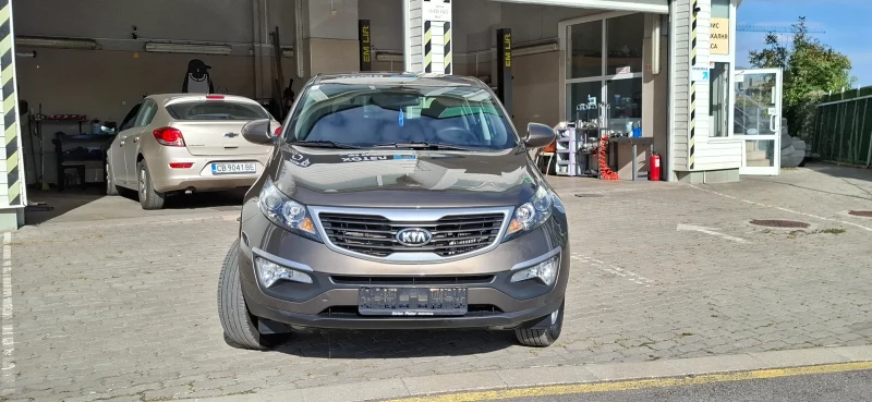 Kia Sportage 1.7 crdi Super Choko Color Navi Kamera Топ, снимка 2 - Автомобили и джипове - 47451374