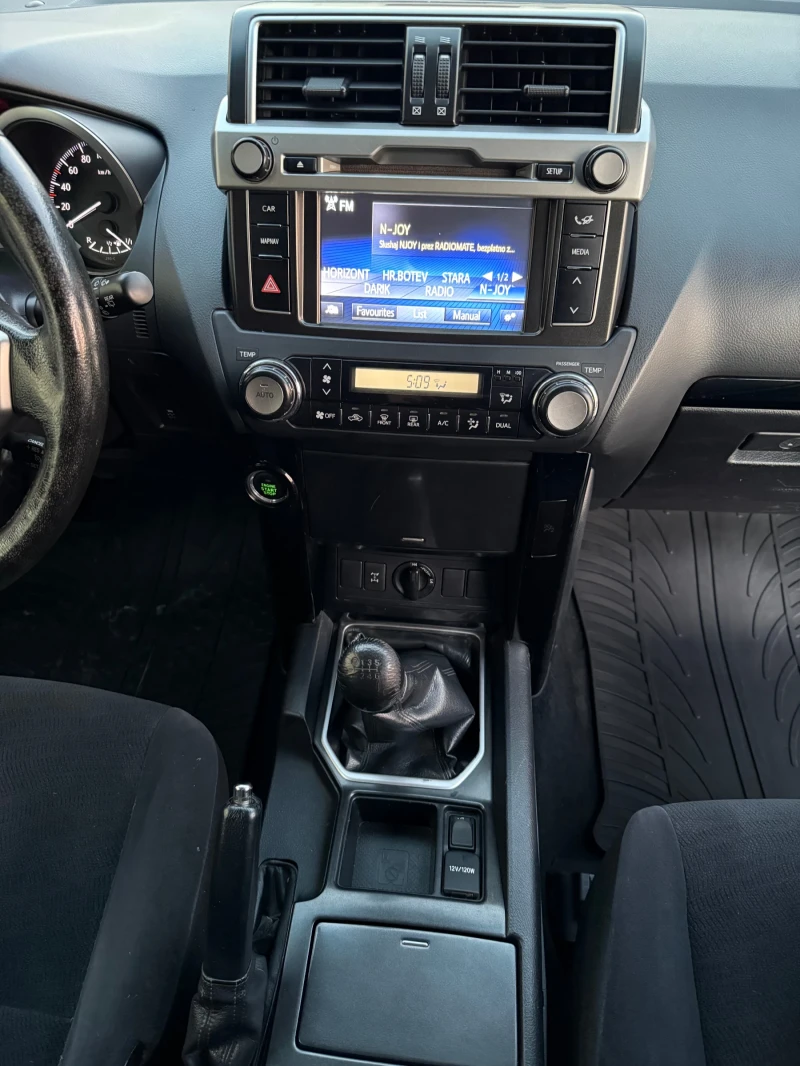 Toyota Land cruiser 2.8 D-4D, снимка 6 - Автомобили и джипове - 52585461