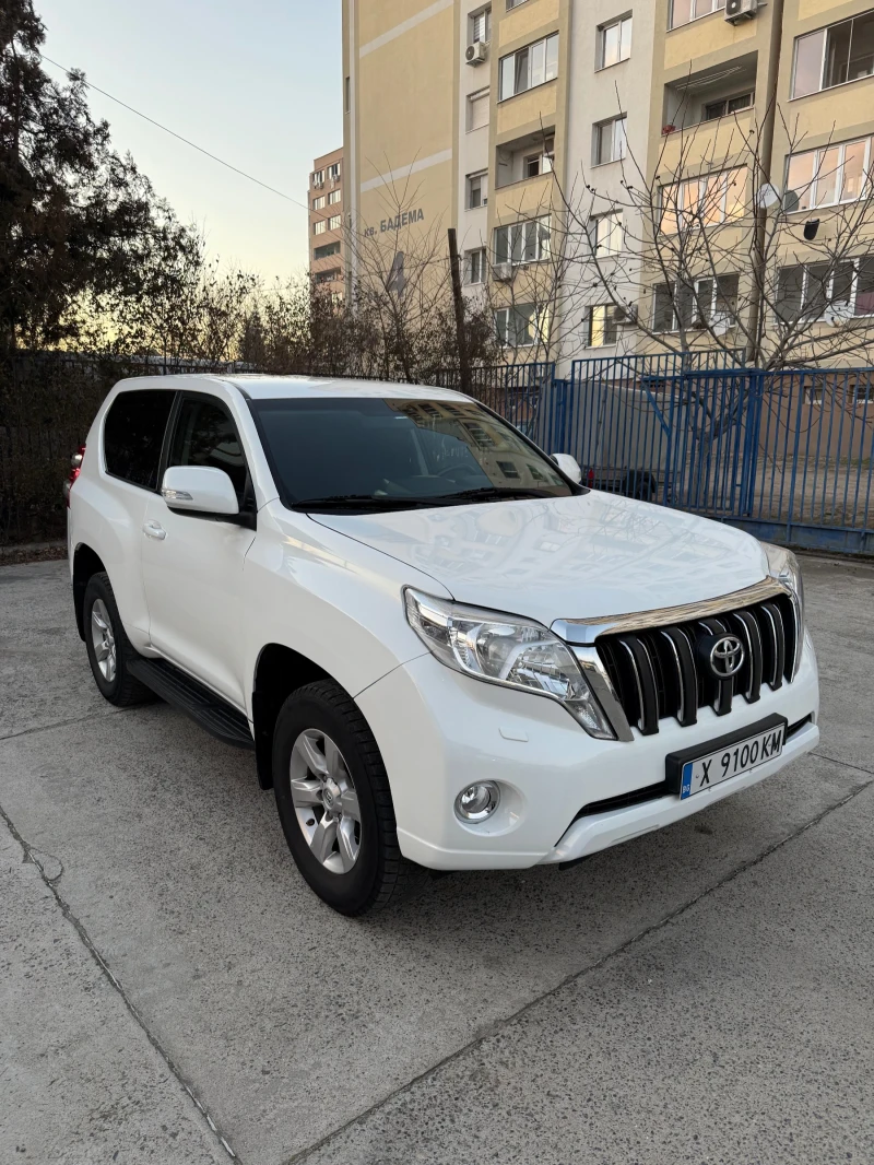 Toyota Land cruiser 2.8 D-4D, снимка 2 - Автомобили и джипове - 52585461