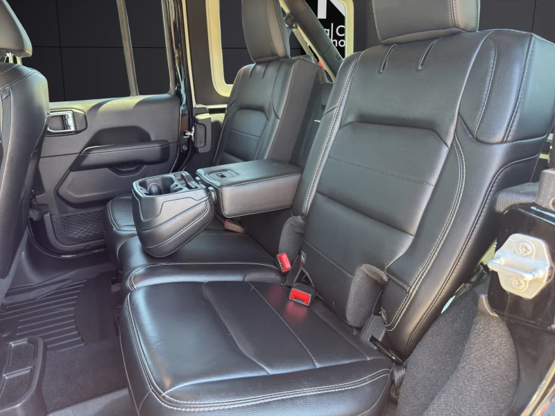 Jeep Wrangler 2.О* UNLIMITED* OVERLAND* LED* CAMERA* DISTR* KEYL, снимка 15 - Автомобили и джипове - 50894862