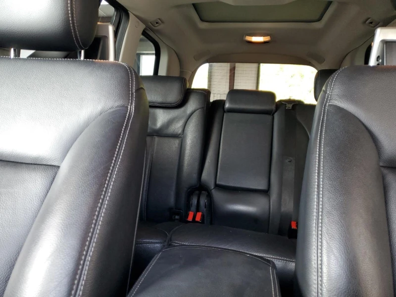 Mercedes-Benz GL 550 5.5V8* 4MATIC* РЕАЛНИ КМ!, снимка 9 - Автомобили и джипове - 52752362