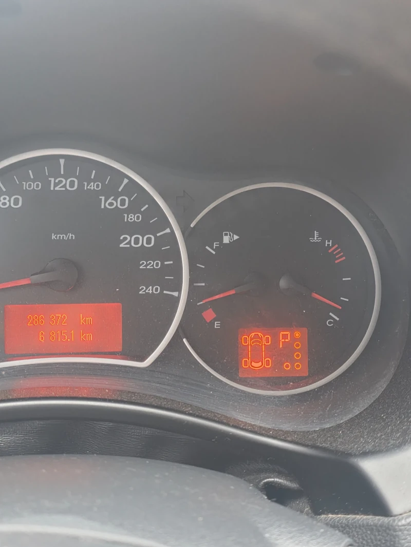 Renault Koleos 2.0 dci 4?4, снимка 4 - Автомобили и джипове - 53101278