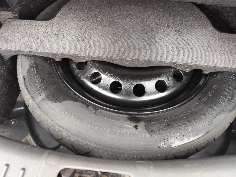 Ford Kuga 2.0TDCi* 4X4* АВТОМАТИК* EURO5A* КОЖА* NAVI* , снимка 14 - Автомобили и джипове - 53272996