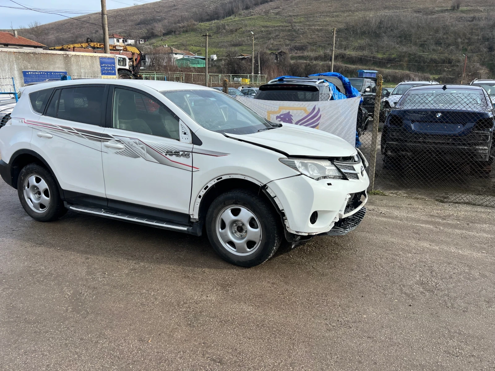 Toyota Rav4 2.2 D-4D с код на мотора 2AD-FTV, снимка 1