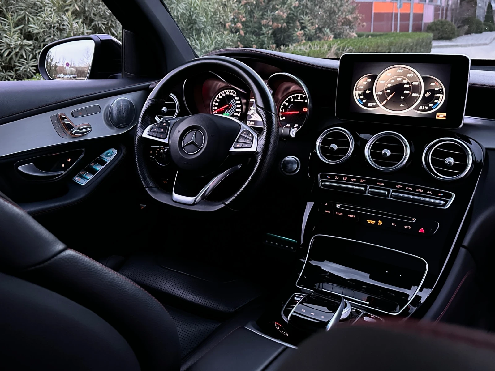 Mercedes-Benz GLC 43 AMG 4MATIC BITURBO   PANO BURMESTER FULL  | Mobile.bg   11