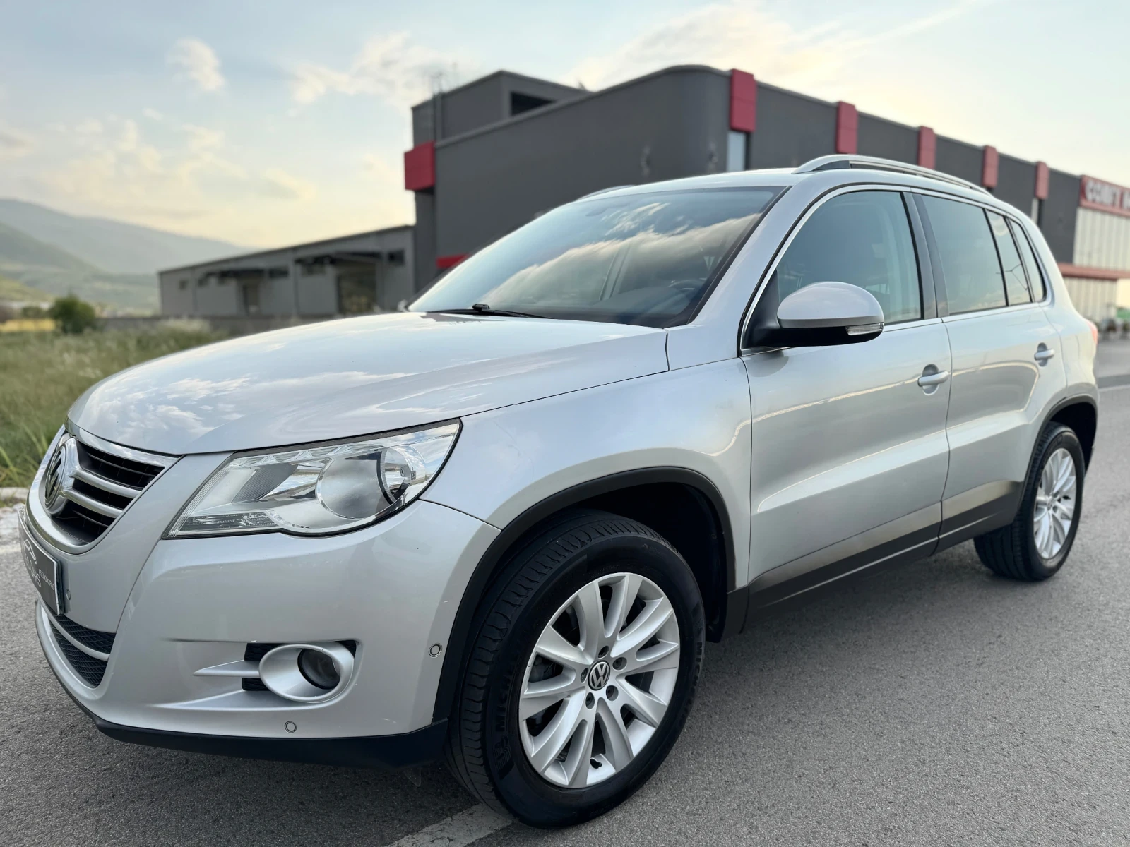 VW Tiguan 2.0 TDI / 4MOTION / FACE / NAVI / PARKTRONIC  - изображение 3