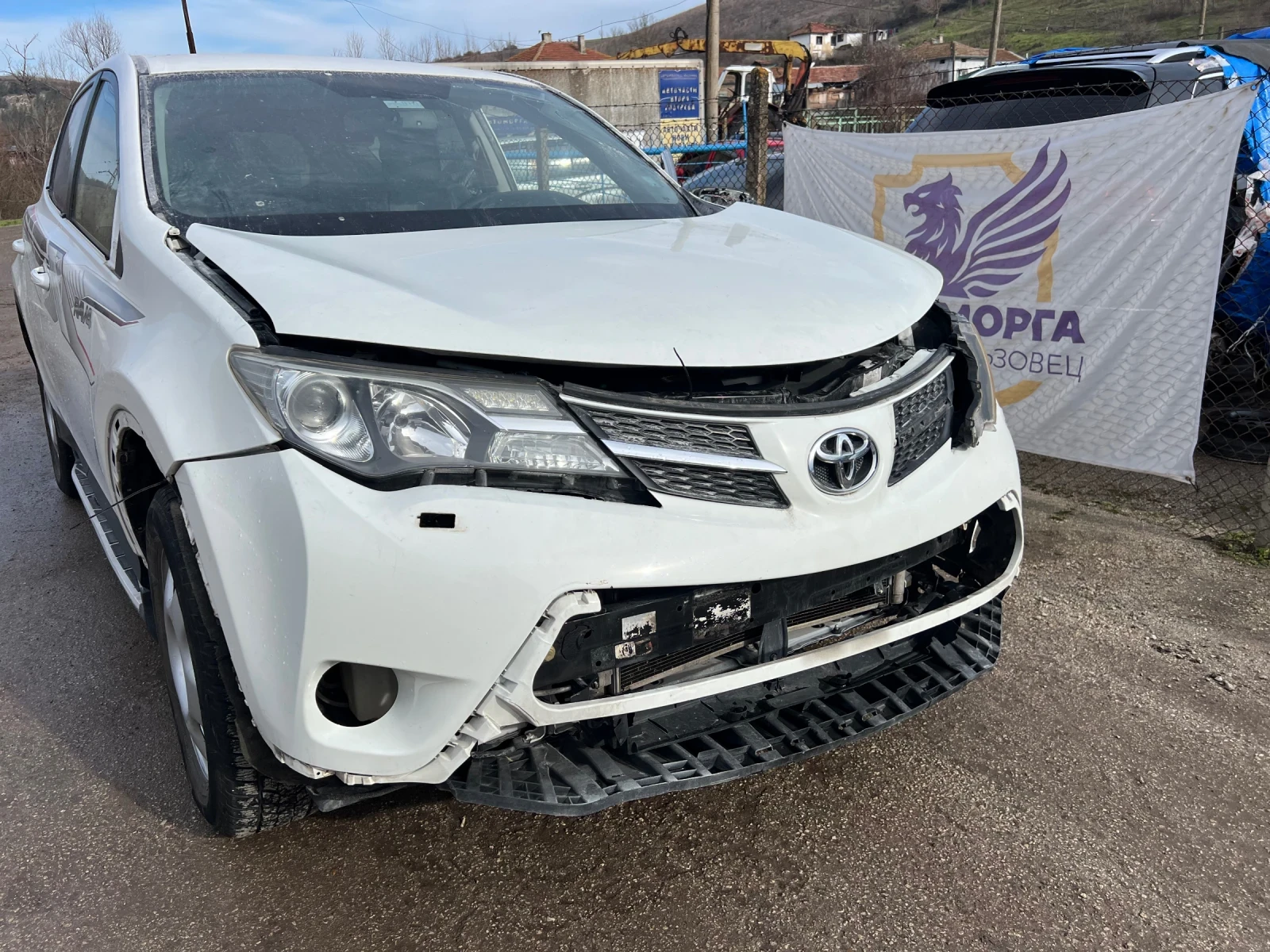 Toyota Rav4 2.2 D-4D с код на мотора 2AD-FTV - изображение 2