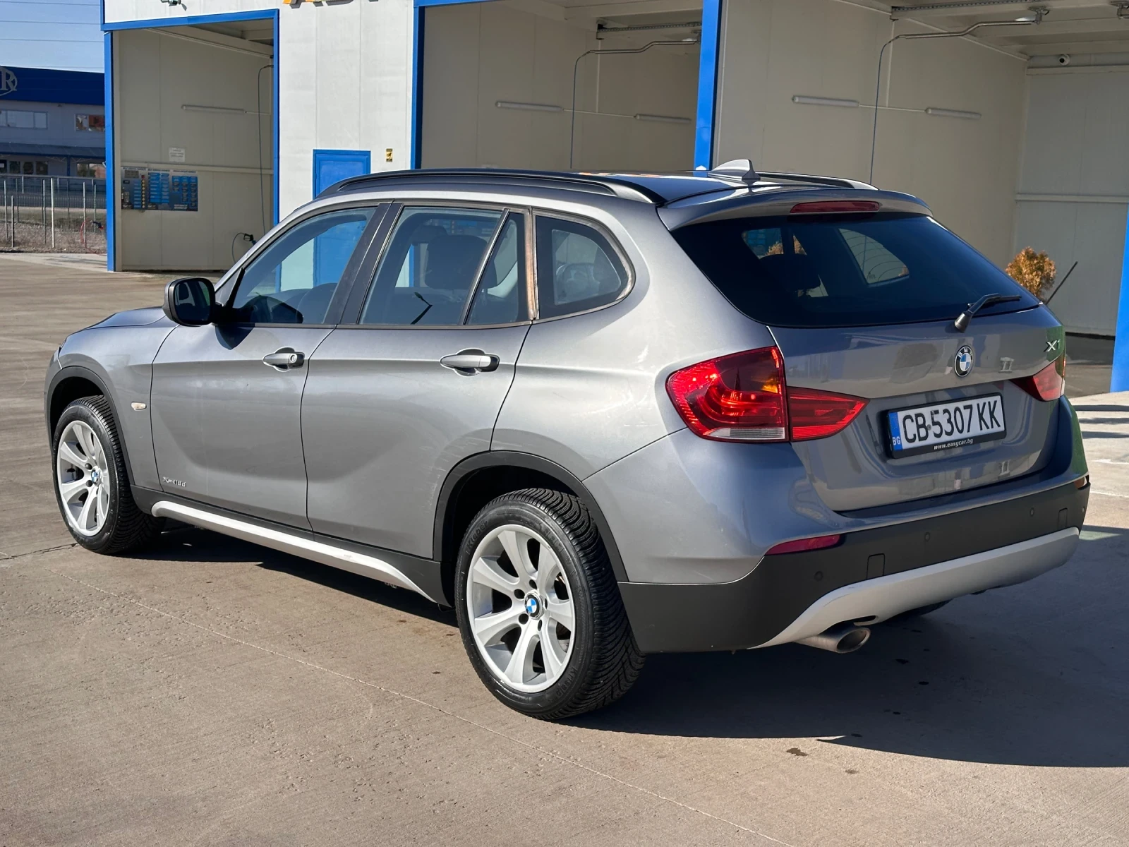 BMW X1 xDrive18d* Auto, снимка 3 - Автомобили и джипове - 53670171