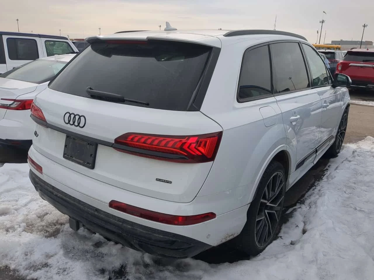 Audi Q7 PROGRESSIV | 360  | PANO | 2 КЛЮЧА | ОБДУХВАНЕ, снимка 3 - Автомобили и джипове - 53906798