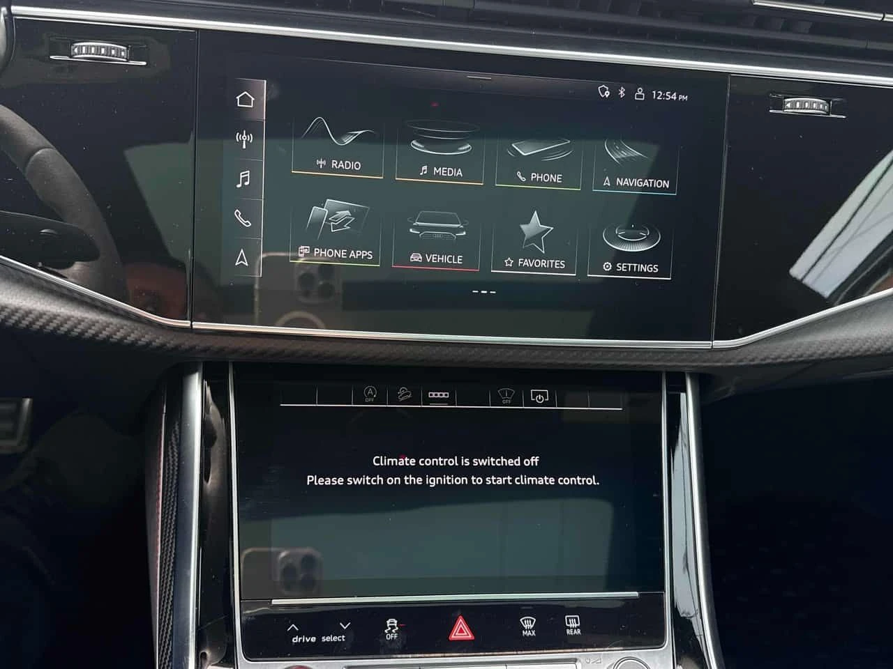 Audi RSQ8 4.0 TFSI quattro/ДИСТРОНИК/ПАНОРАМА/ОБДУХВАНЕ/360, снимка 9 - Автомобили и джипове - 53964767