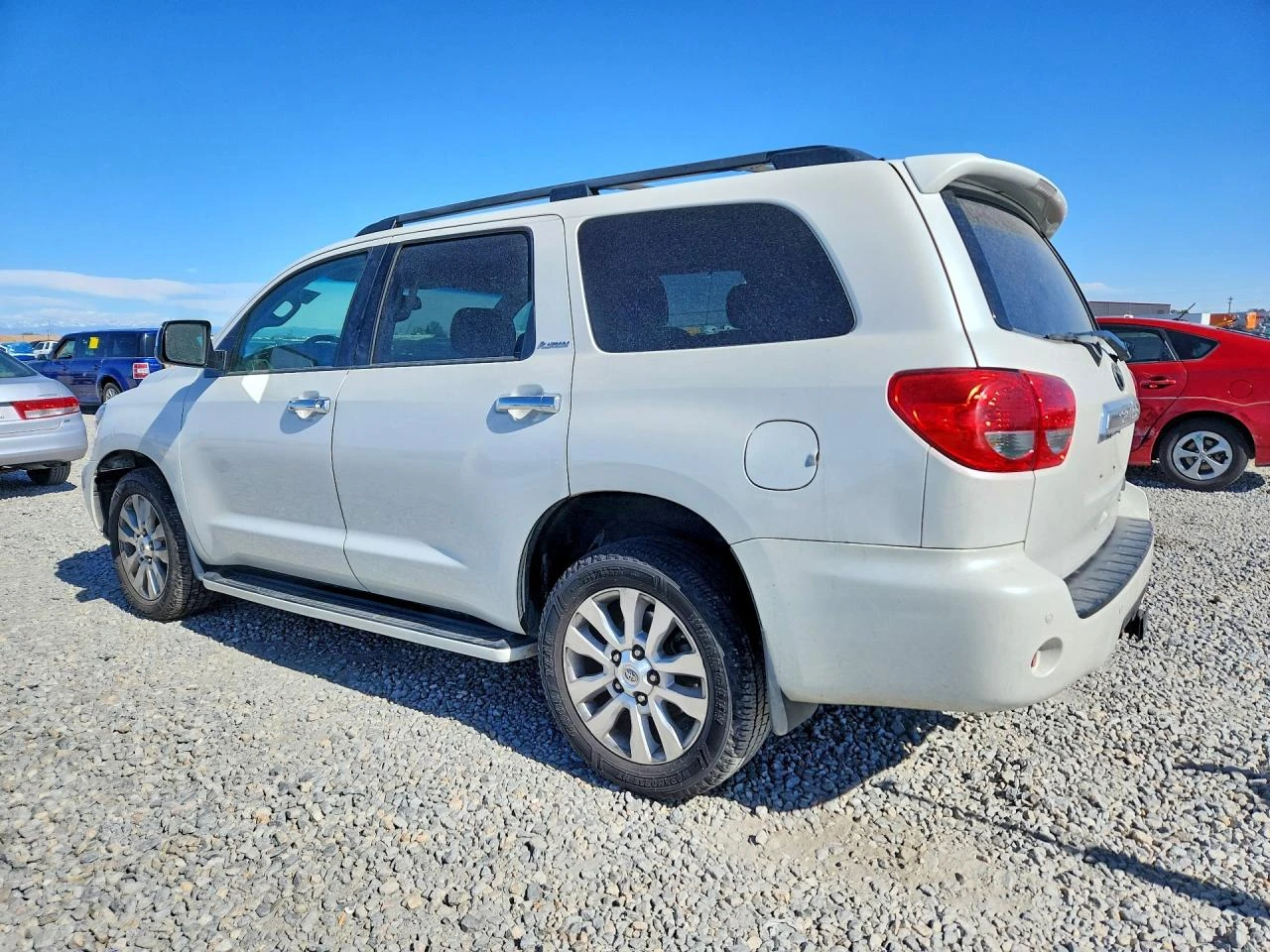 Toyota Sequoia PLATINUM 4WD| 5.7L V8, снимка 4 - Автомобили и джипове - 54765864