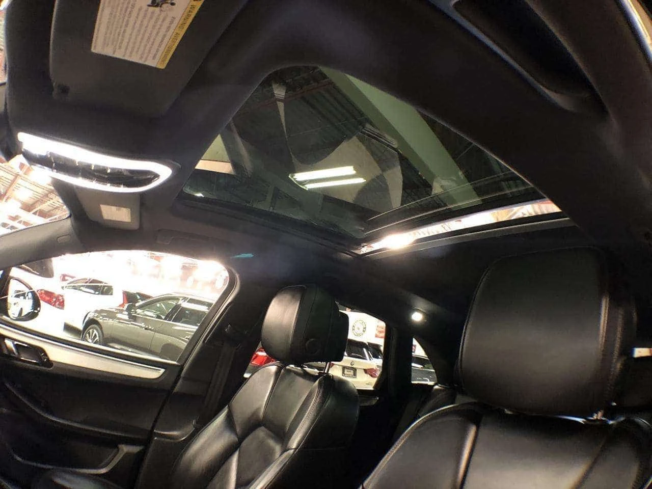 Porsche Macan * AWD AUTO LEATHER PAN/ROOF B/SPOT BACKUP CAMERA *, снимка 16 - Автомобили и джипове - 54783840
