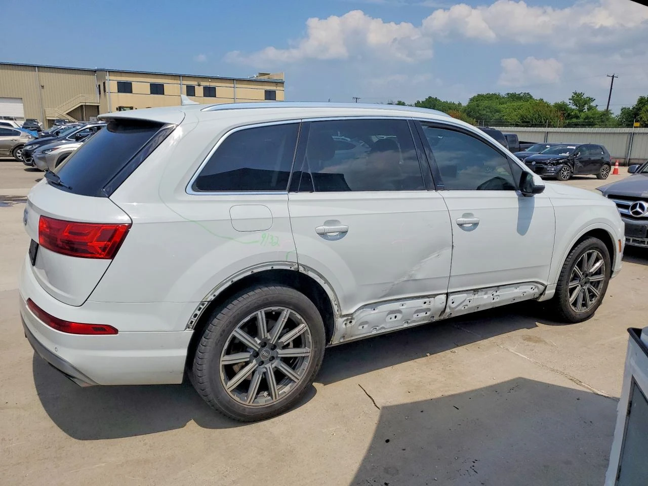 Audi Q7 2.0l Premium Plus, снимка 3 - Автомобили и джипове - 55093985
