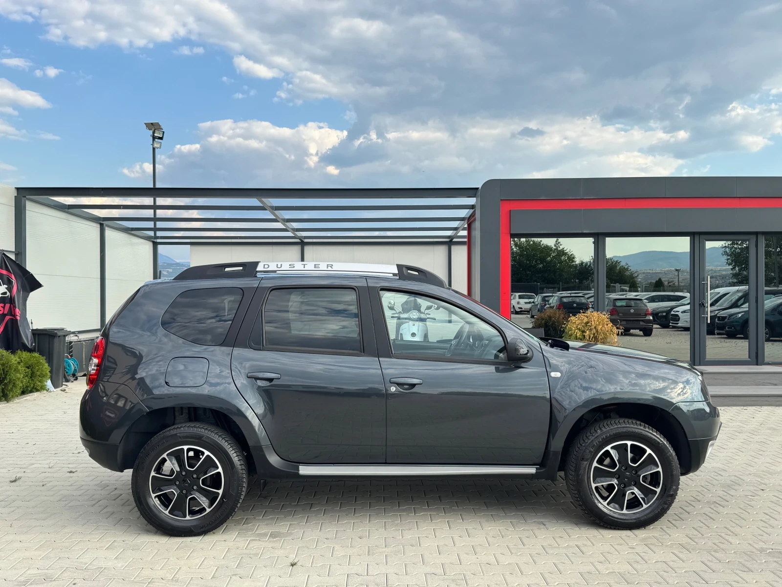 Dacia Duster 1.2i CAMERA NAVI EURO-6, снимка 6 - Автомобили и джипове - 55546707