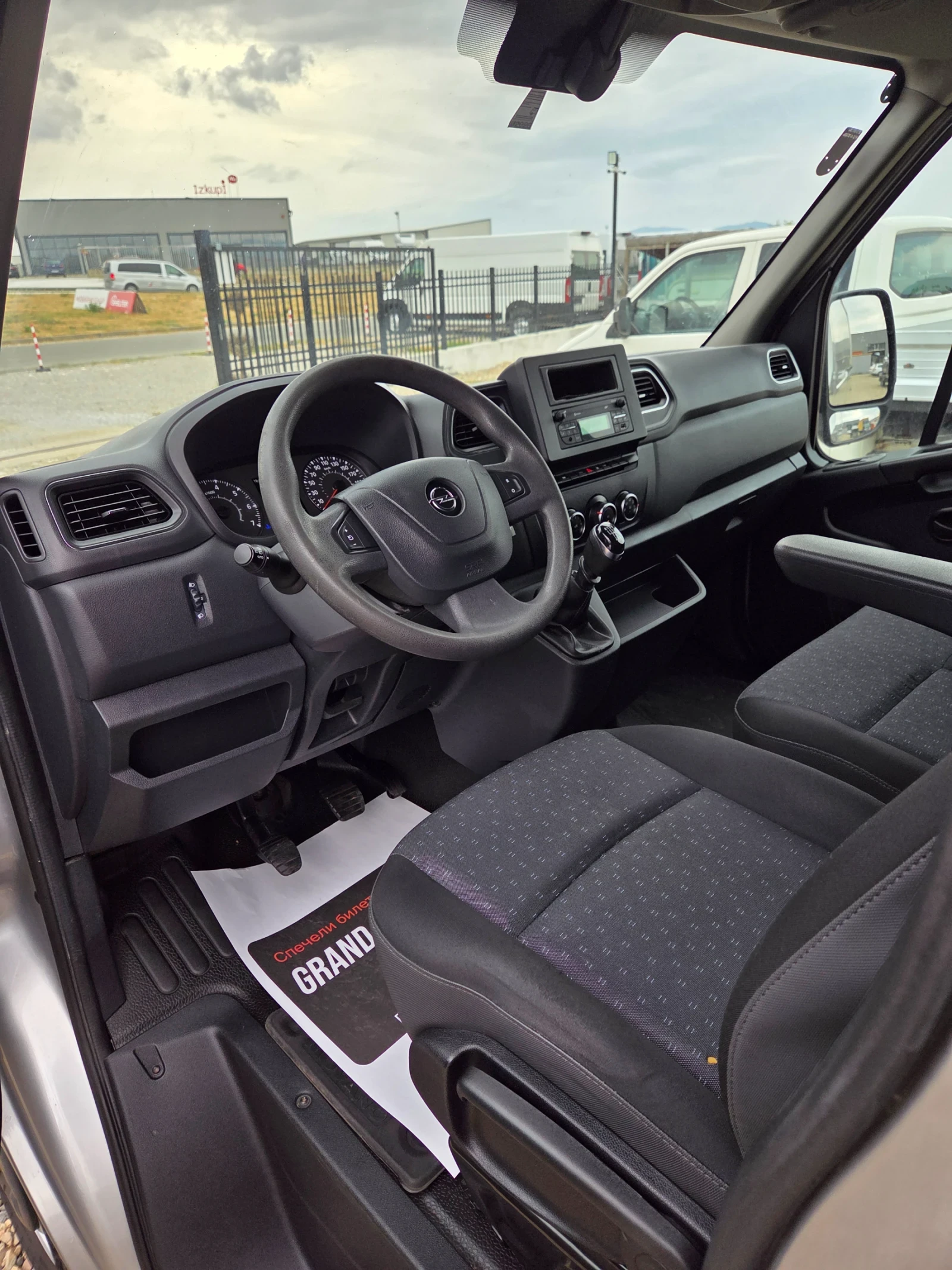 Opel Movano 2.3D климатик топ 2-броя, снимка 11 - Бусове и автобуси - 56274577