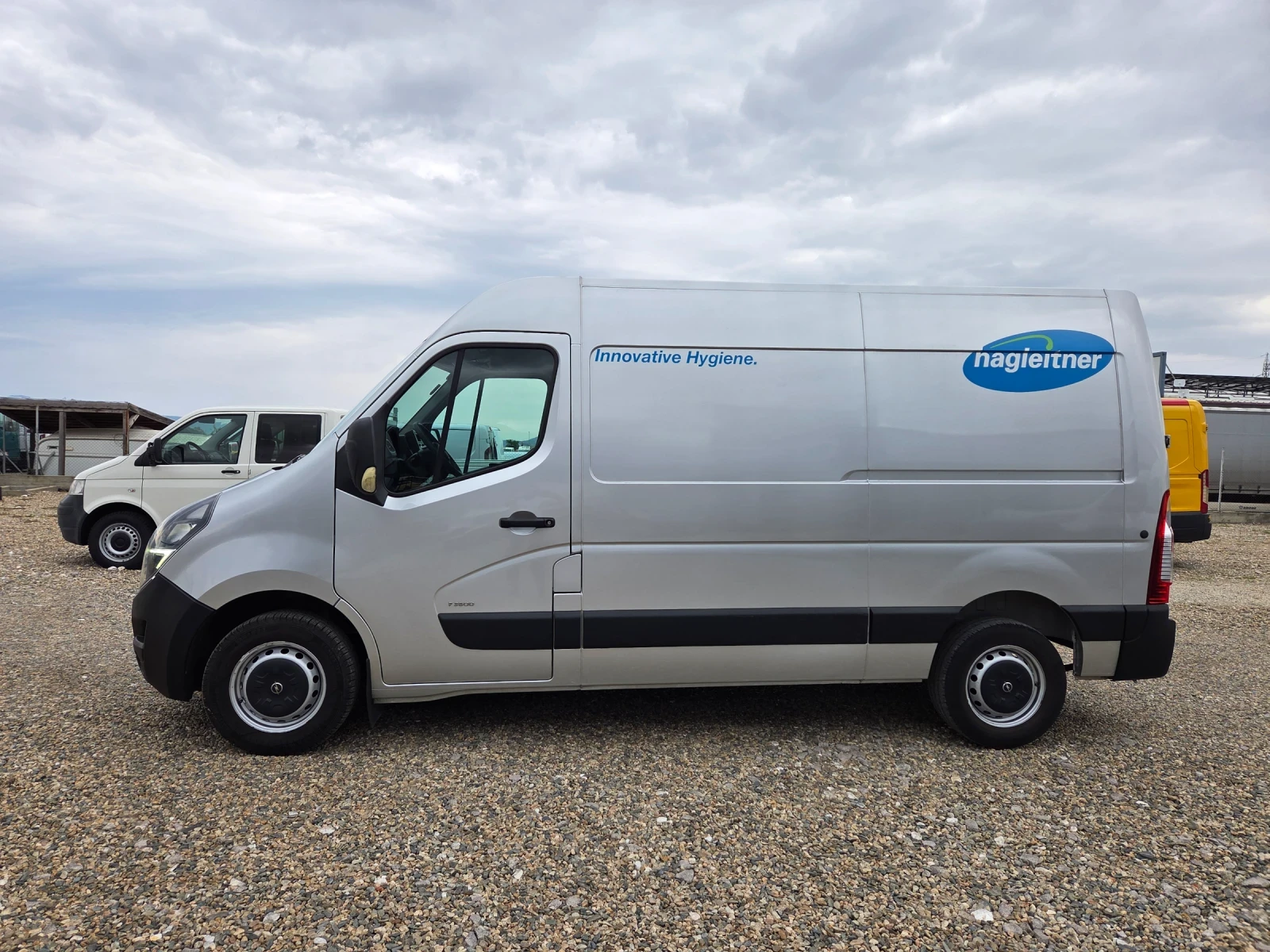 Opel Movano 2.3D климатик топ 2-броя, снимка 4 - Бусове и автобуси - 56274577