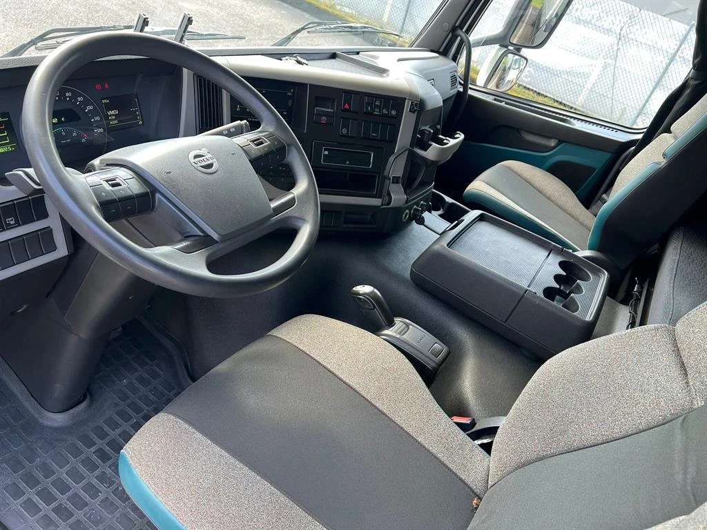 Volvo Fm 330 - изображение 9
