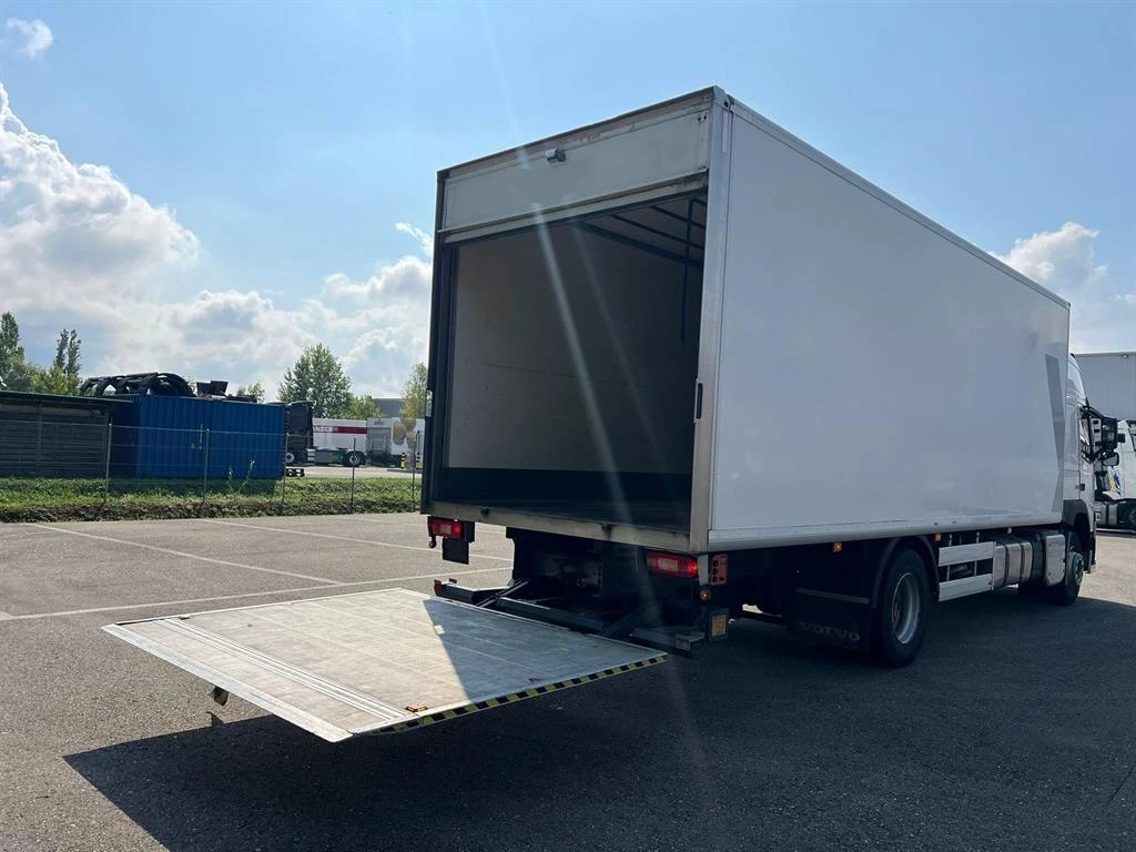 Volvo Fm 330 - изображение 6