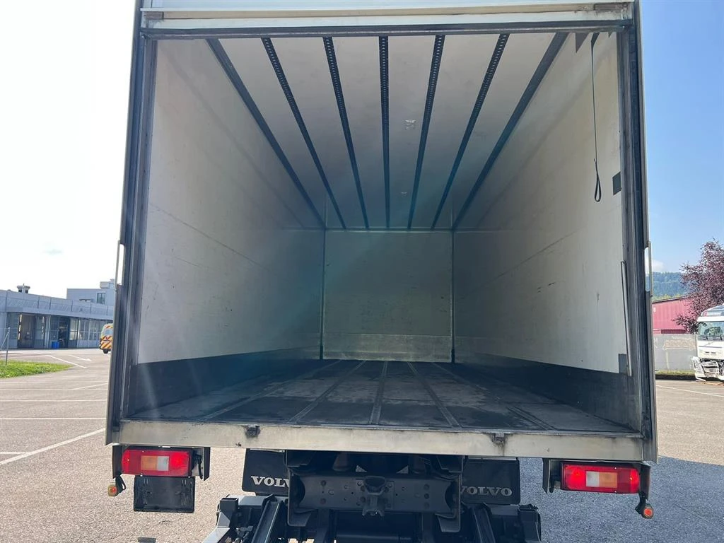 Volvo Fm 330 - изображение 7