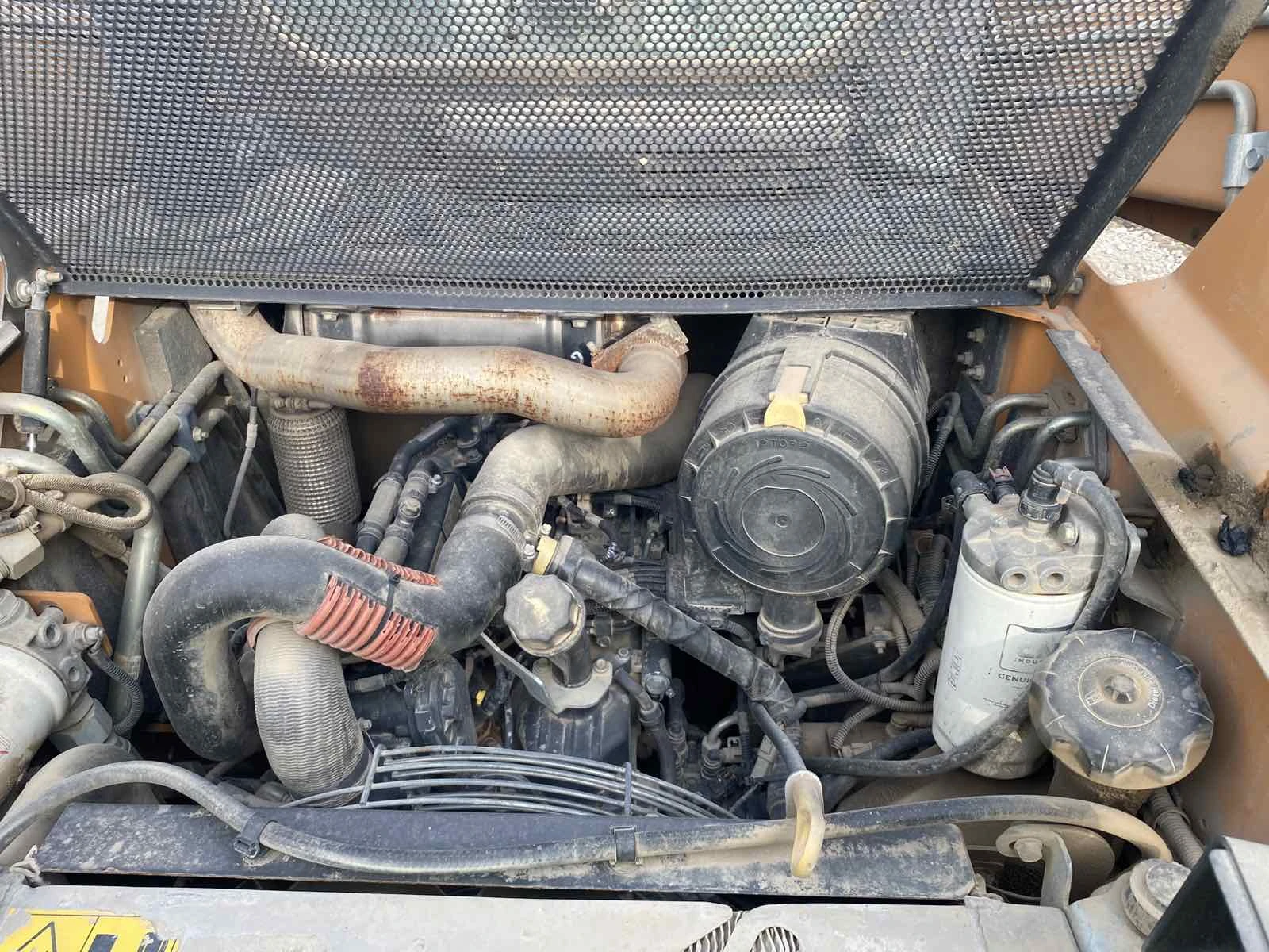 Мини челни товарачи Друга CASE SR210 HF, снимка 7 - Индустриална техника - 53706200