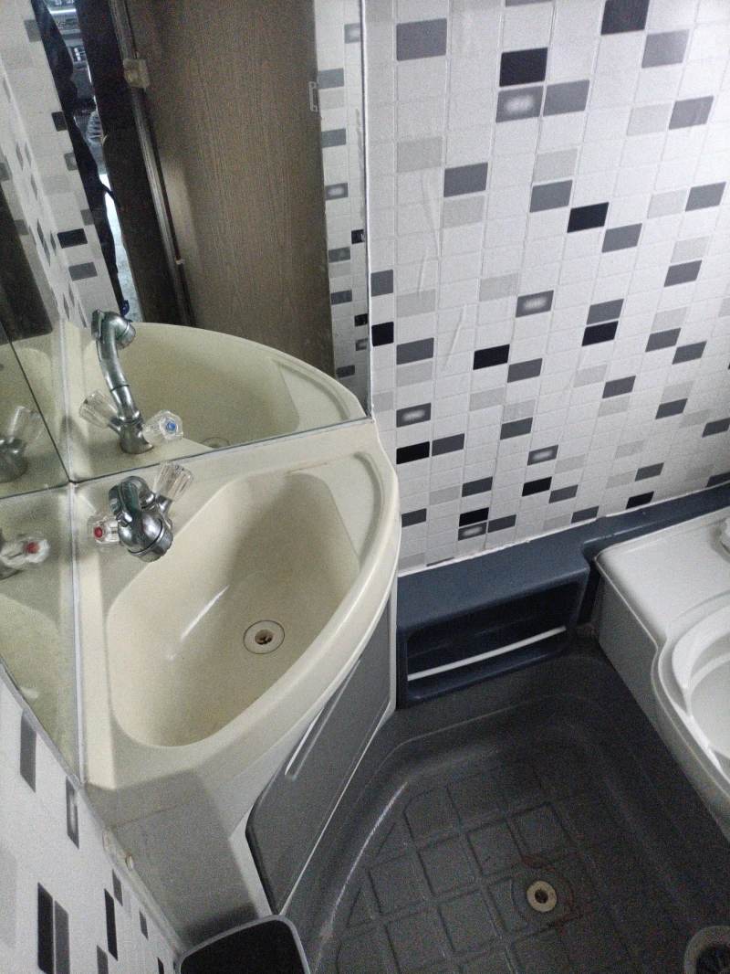 Кемпер Granduca Ford transit , снимка 6 - Каравани и кемпери - 52401302