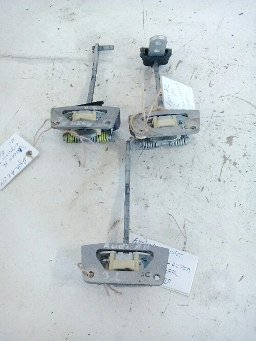 панта врата ограничителна (задна) Ауди А2 