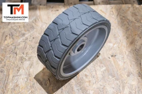 Гуми, снимка 1