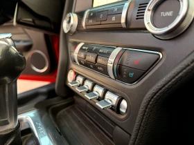 Ford Mustang Premium , снимка 16