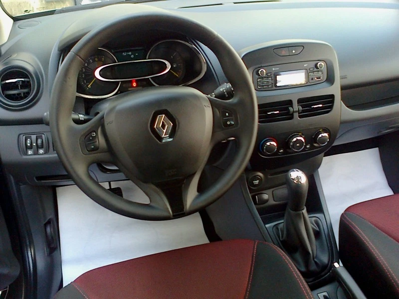 Renault Clio  BENZIN, снимка 12 - Автомобили и джипове - 45238135