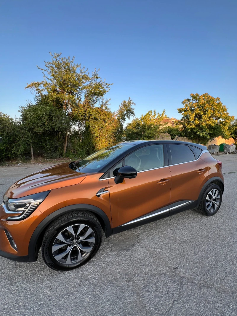 Renault Captur, снимка 2 - Автомобили и джипове - 47350444