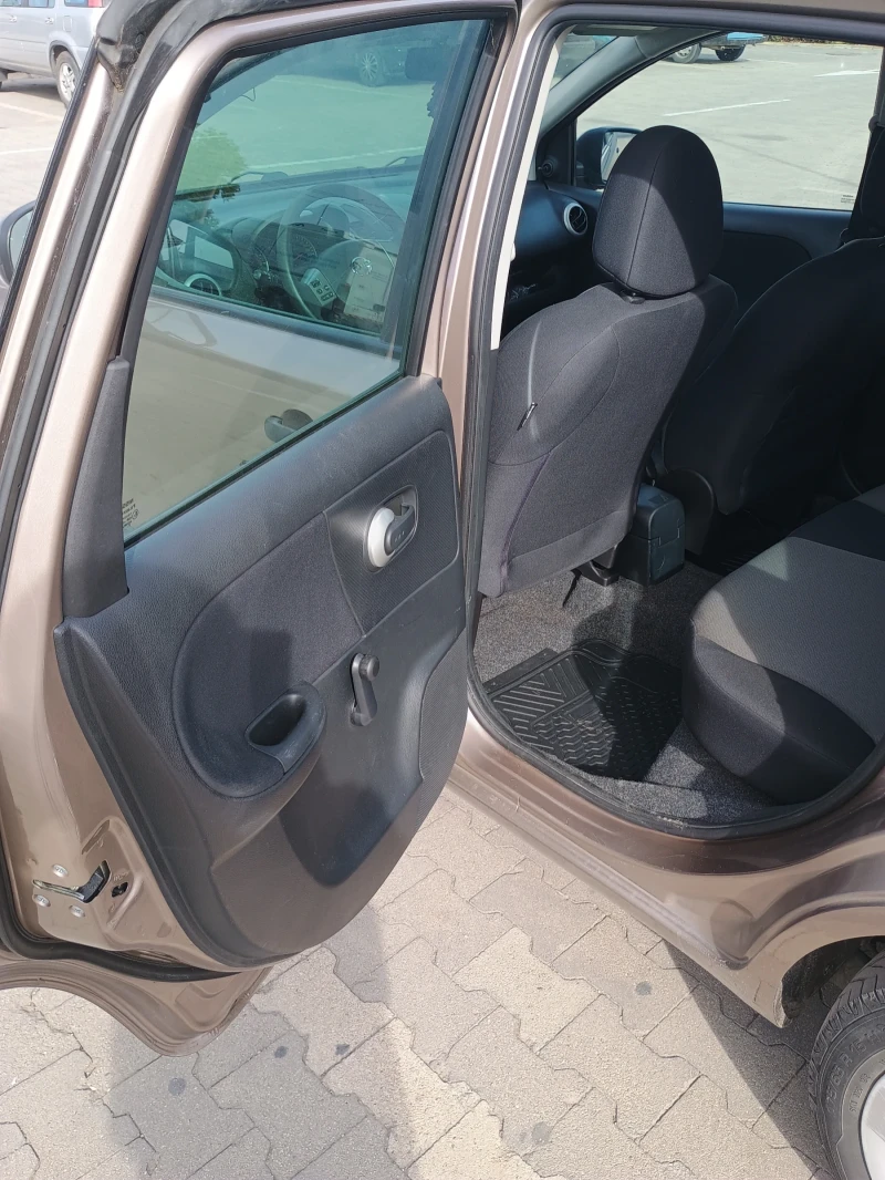 Nissan Note 1.4, снимка 14 - Автомобили и джипове - 47523029