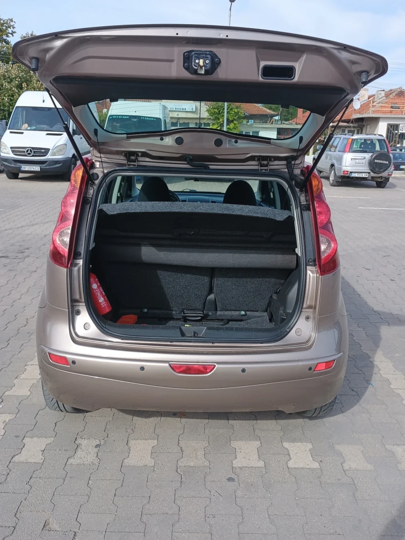 Nissan Note 1.4, снимка 15 - Автомобили и джипове - 47523029