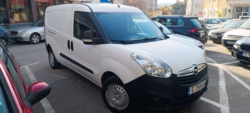 Opel Combo, снимка 1 - Автомобили и джипове - 47791950