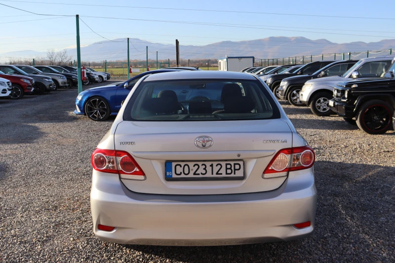 Toyota Corolla 1.4d-4d, снимка 5 - Автомобили и джипове - 48245443