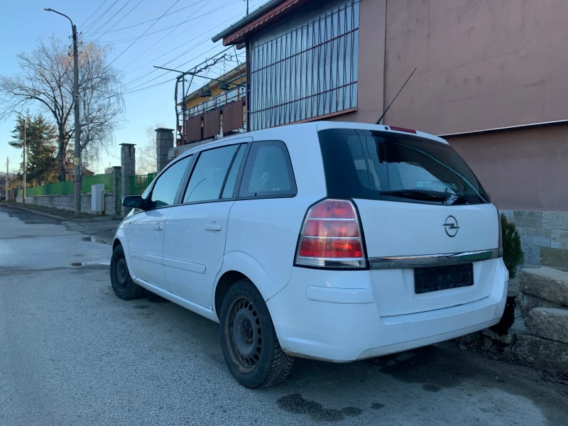 Opel Zafira 1.6, снимка 4 - Автомобили и джипове - 48773711