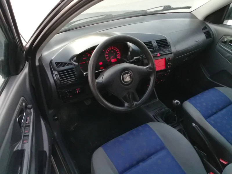 Seat Ibiza 1.9SDI.68k. КЛИМА. , снимка 15 - Автомобили и джипове - 49382637