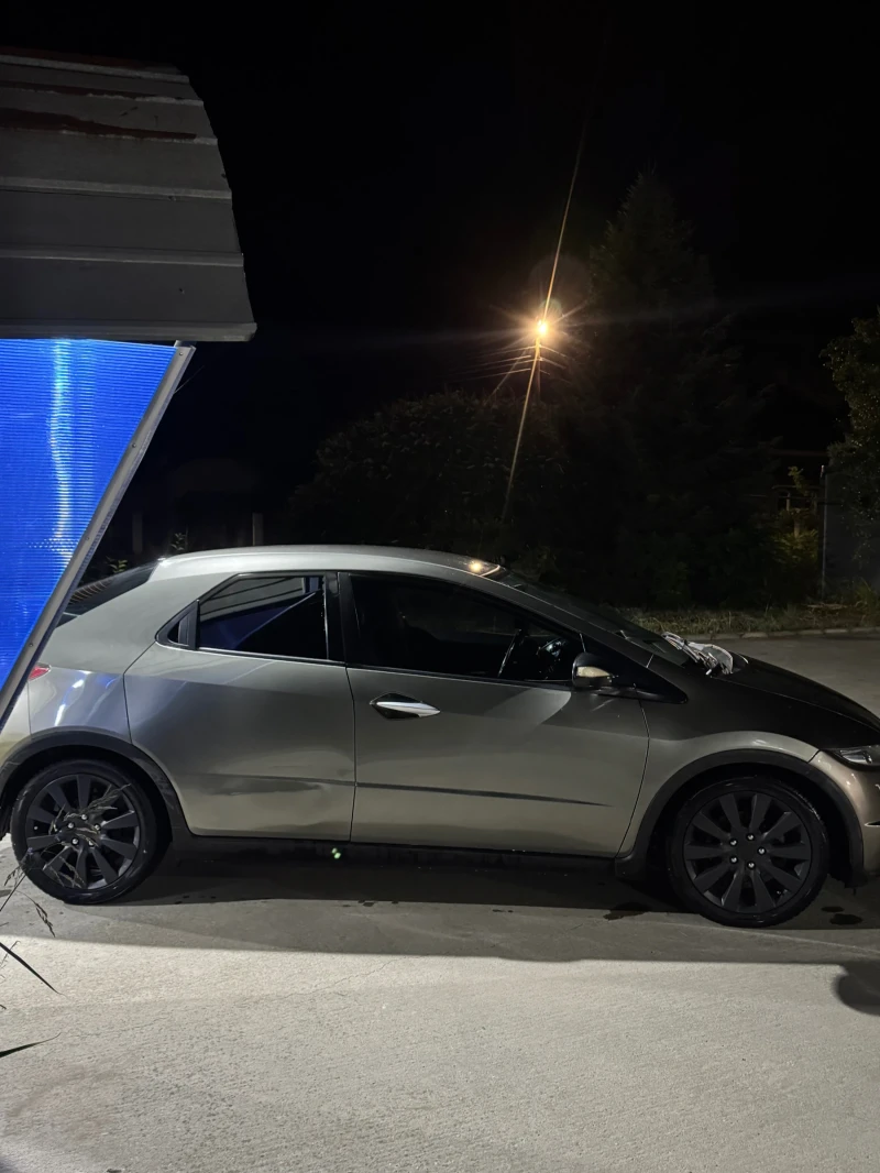 Honda Civic, снимка 3 - Автомобили и джипове - 52681371