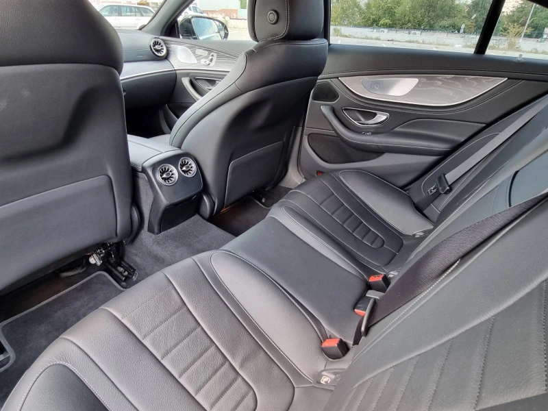 Mercedes-Benz CLS 300, снимка 9 - Автомобили и джипове - 52408866