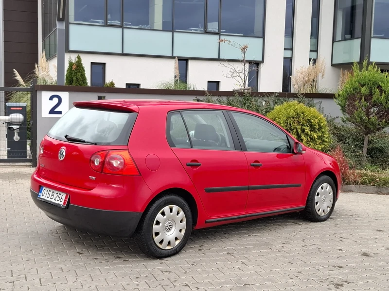 VW Golf 1.9TDI* (105кс)* KЛИМАТРОHИК* HOB BHOC* , снимка 8 - Автомобили и джипове - 52342327