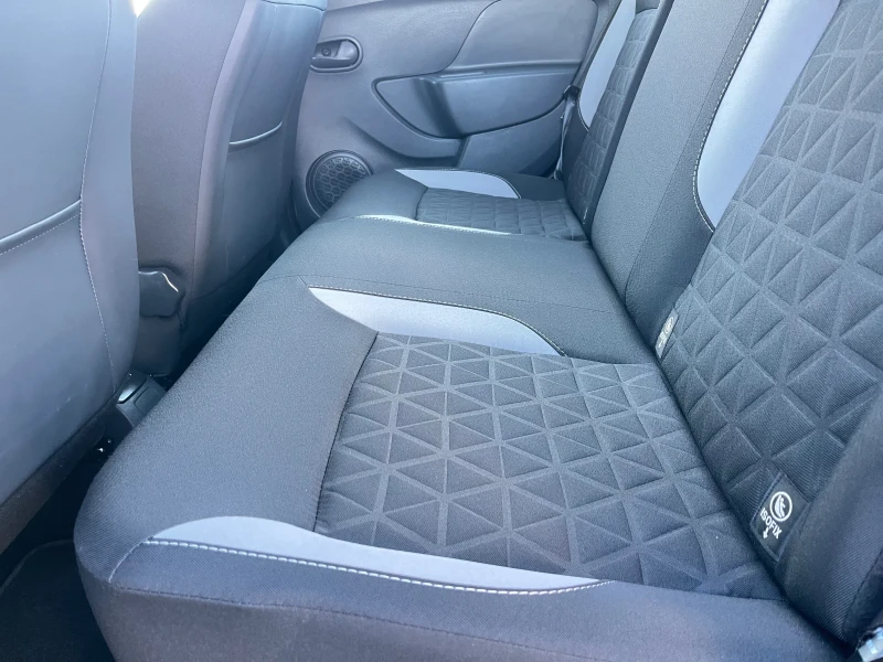 Dacia Sandero 67000км!!!Stepwey, НАВИГАЦИЯ, снимка 13 - Автомобили и джипове - 52581529