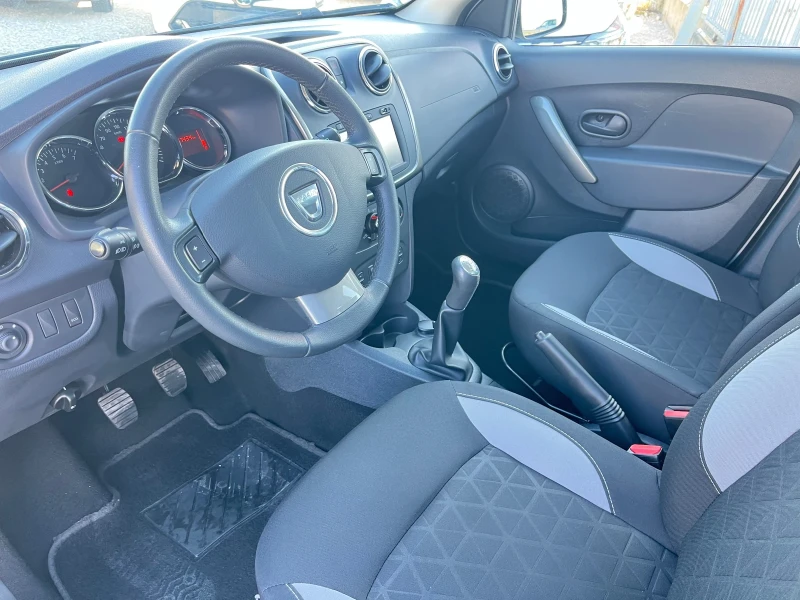 Dacia Sandero 67000км!!!Stepwey, НАВИГАЦИЯ, снимка 9 - Автомобили и джипове - 52581529